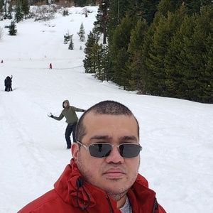 Meet your Posher, Jonathan